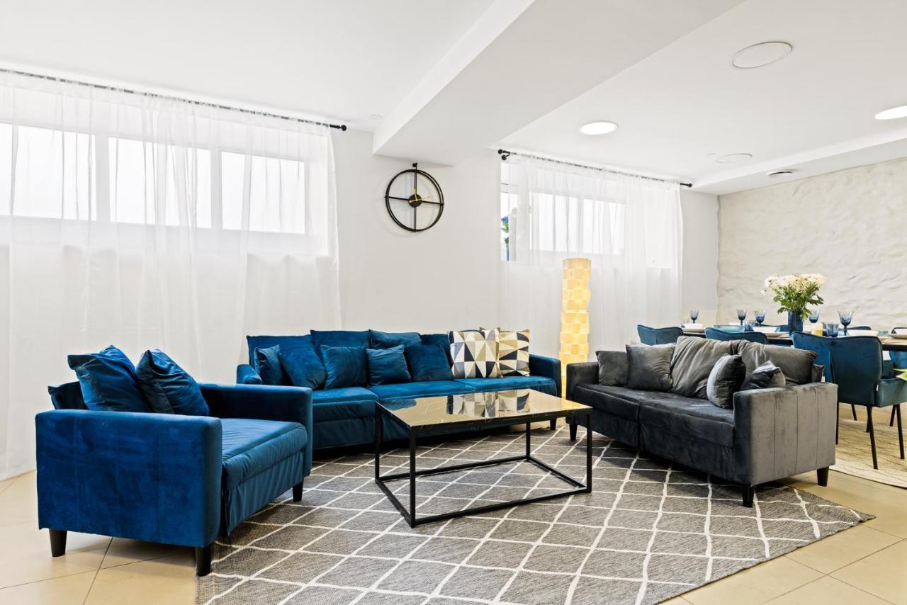 Sirena Apartment - Self Check-In And Free Parking Tallinn Bagian luar foto