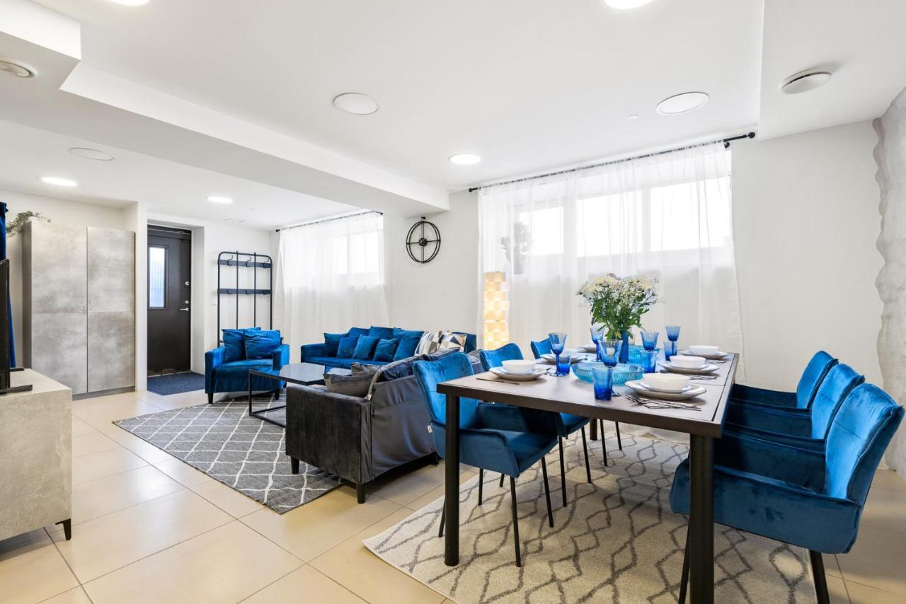 Sirena Apartment - Self Check-In And Free Parking Tallinn Bagian luar foto