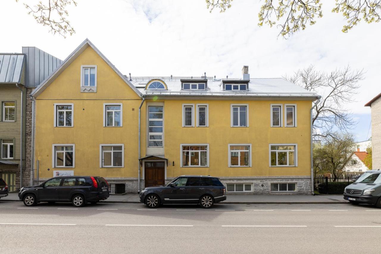 Sirena Apartment - Self Check-In And Free Parking Tallinn Bagian luar foto