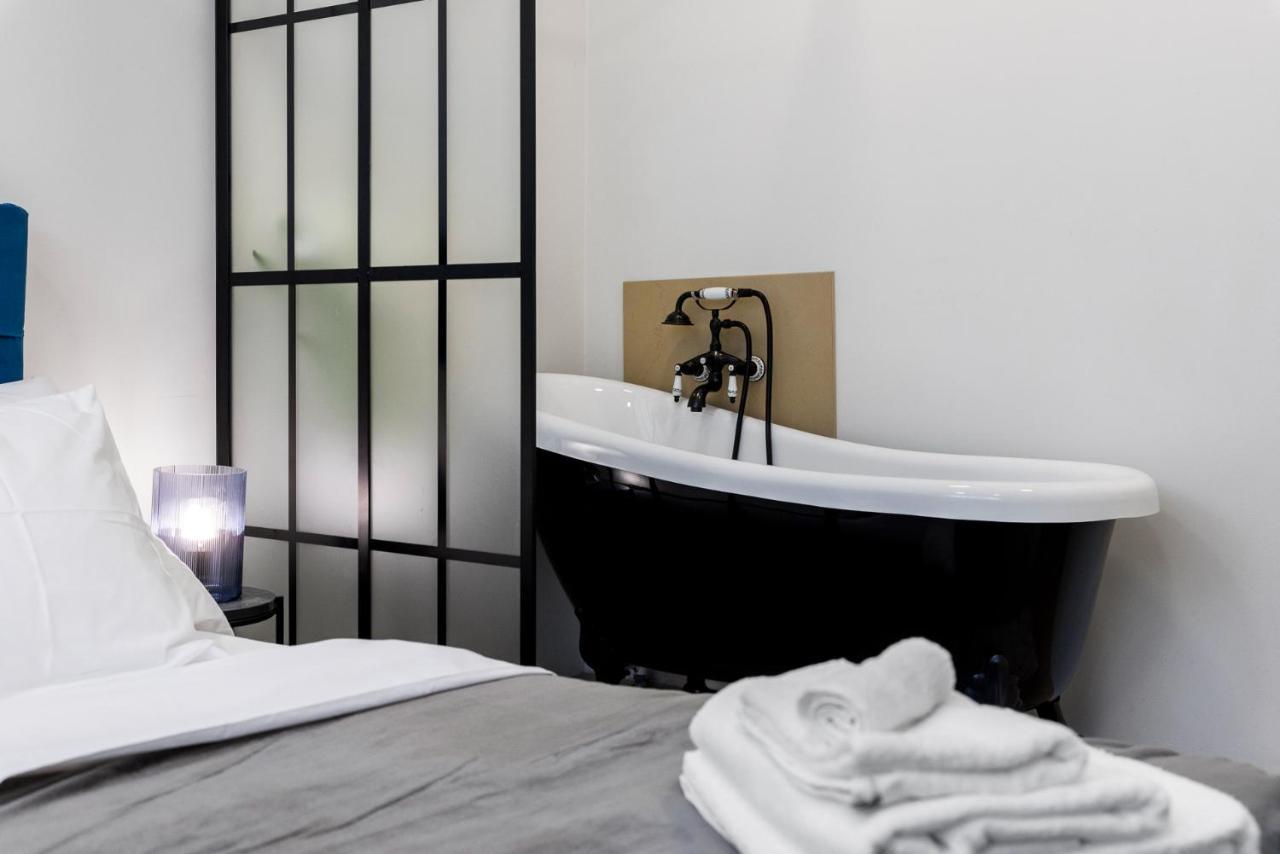 Sirena Apartment - Self Check-In And Free Parking Tallinn Bagian luar foto